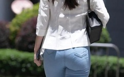 老阿姨哔哩哔哩高清在线观看免费